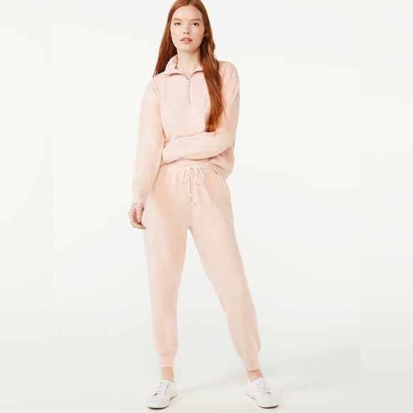 Free Assembly Women's Half Zip SWEATSHIRT with Collar and SWEATS - Picture 1 of 11